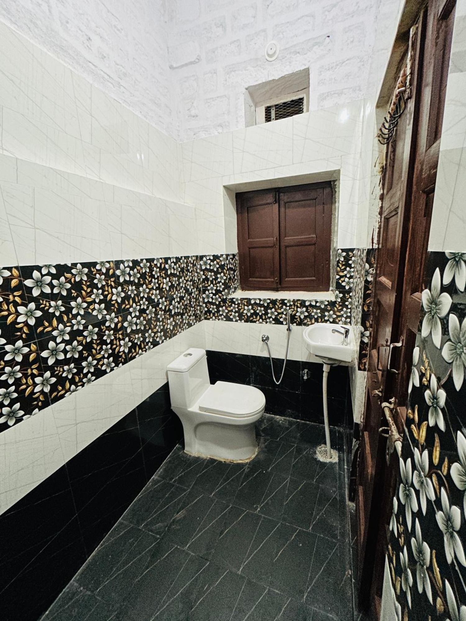 Blabla Hostel Джодпур Екстериор снимка